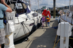 people on dock at jeanneau rendezvous
