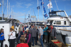 peoples at 2021 Jeanneau Rendezvous