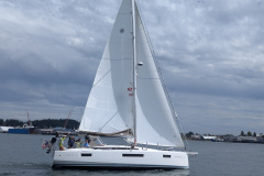 boat sailing at Jeanneau rendezvous event