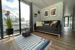 La Mare Apart EL Long Houseboat interior