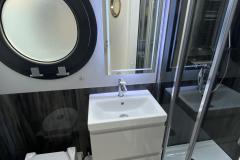 La Mare Apart L Houseboat interior 