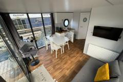 La Mare Apart L Houseboat interior 