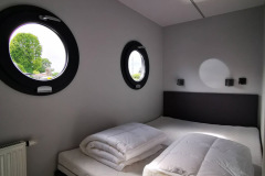 La Mare Apart L Long Houseboat interior