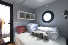 La Mare Apart M Houseboat interior