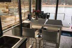 La Mare Apart XL Houseboat interior