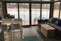 La Mare Apart XL Houseboat interior
