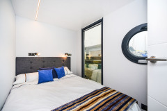 La Mare Apart XL Houseboat interior