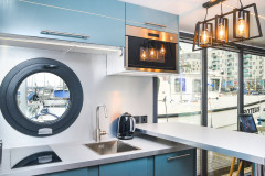 La Mare Apart XL Houseboat interior
