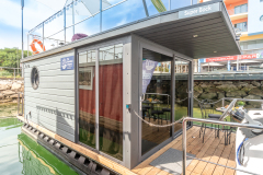 La Mare Apart XS Houseboat