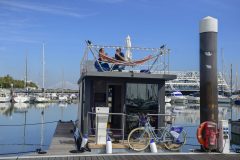 La Mare Apart XS Houseboat