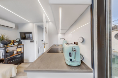La Mare Apart XS Houseboat interior