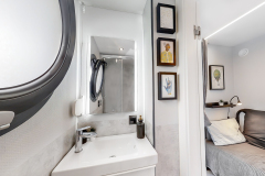 La Mare Apart XS Houseboat interior