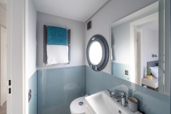 La Mare Apart XXL Houseboat  interior