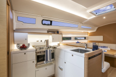 SUN_ODYSSEY_415_INTERIOR-3
