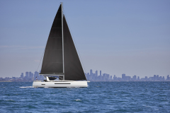 Jeanneau Yachts 55 sailing