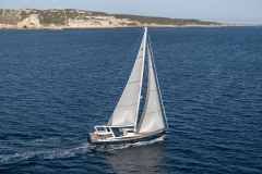 Jeanneau Yachts 65 Sailing