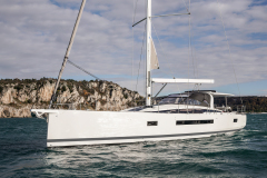Jeanneau Yachts 65 Sailing