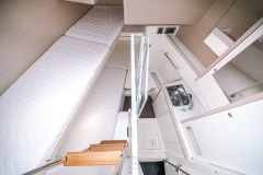 Jeanneau Yachts 65 Interior