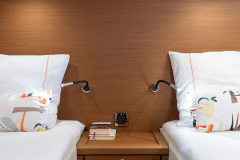 Jeanneau Yachts 65 Interior