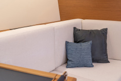 Jeanneau Yachts 65 Interior