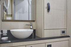 Jeanneau Yachts 60 interior