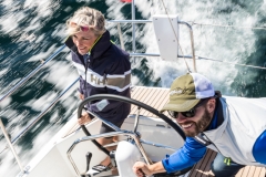 Jeanneau 440 sailing