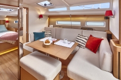 Jeanneau 440 Interior