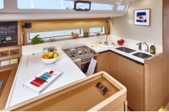 Jeanneau 440 Interior