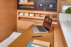 Jeanneau 440 Interior