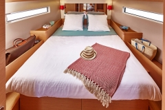 Jeanneau 440 Interior