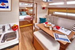 Jeanneau 440 Interior