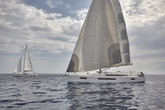 Jeanneau Sun Odyssey 490 exterior