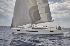 Jeanneau Sun Odyssey 490 exterior