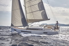 Jeanneau Sun Odyssey 490 exterior