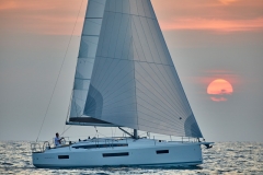 Sun-Odyssey-410.