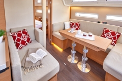 Jeanneau 410 Interior