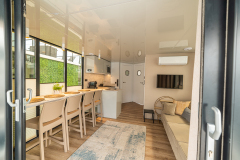 La Mare 11 Houseboat interior