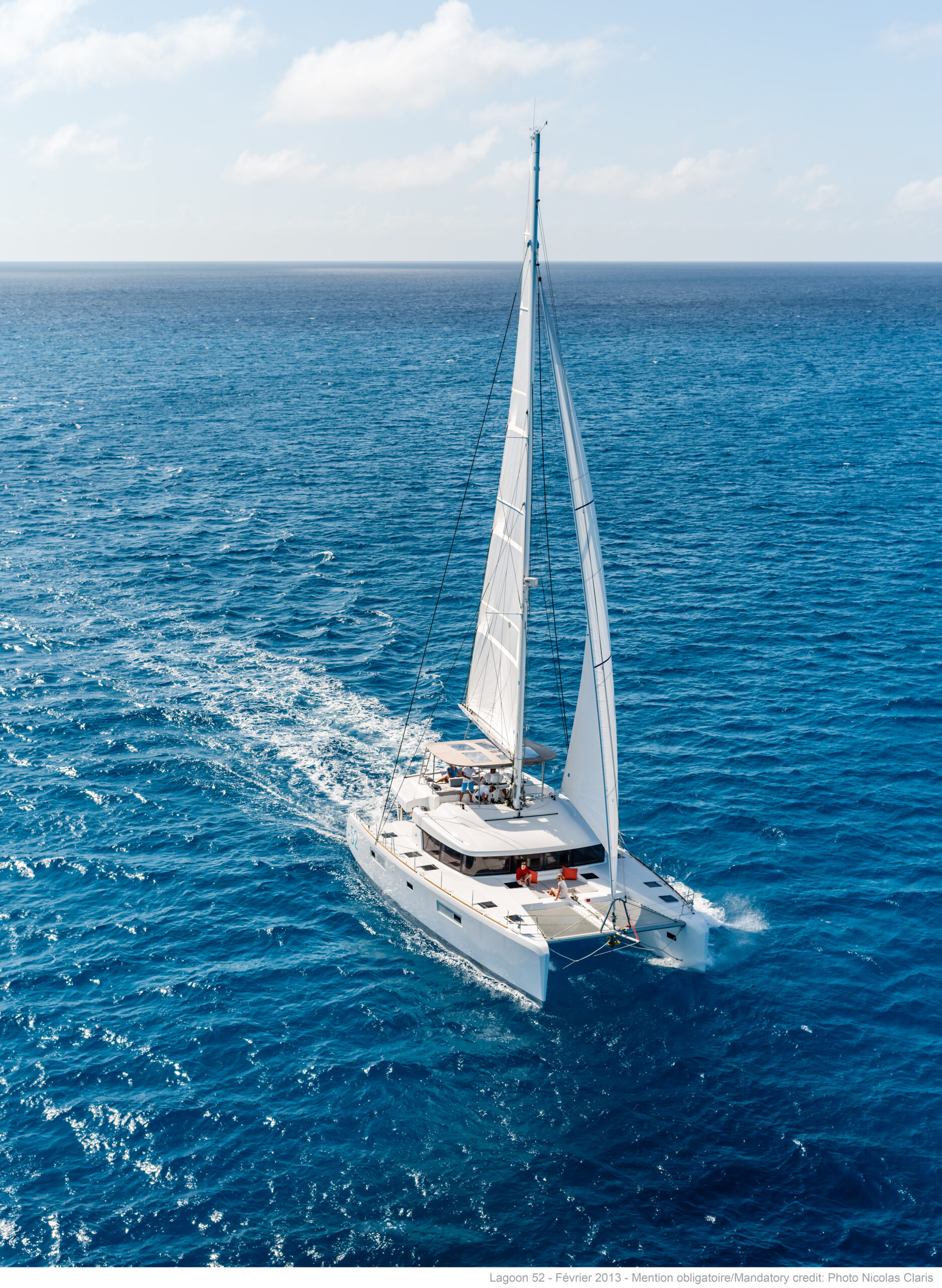 52f-navigation-18 catamaran sailing