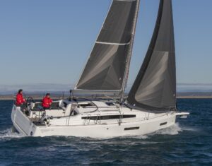 jeanneau 380 sailing